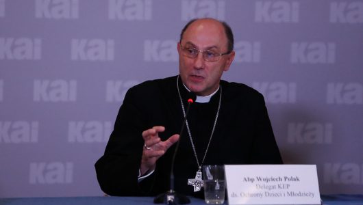 Abp Polak: troska o osoby skrzywdzone wymaga współpracy wszystkich tworzących wspólnotę Kościoła